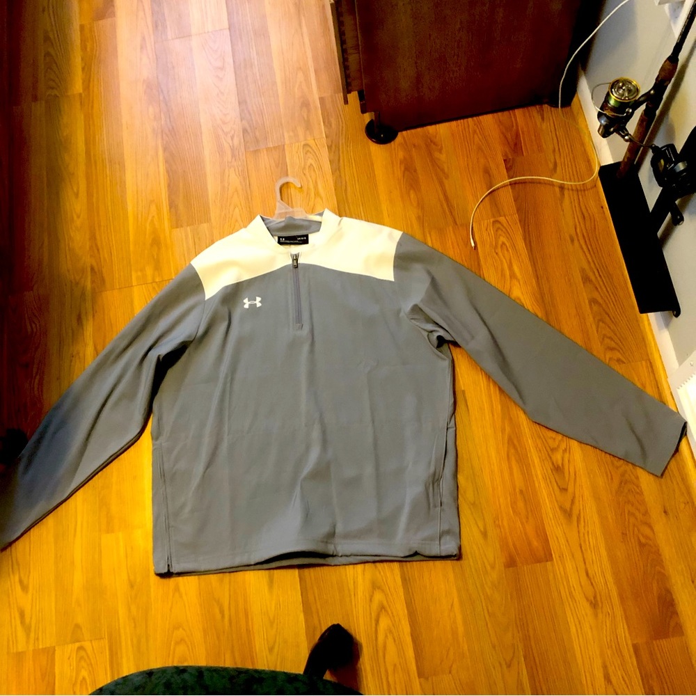 Men’s under armor jacket pull-over
